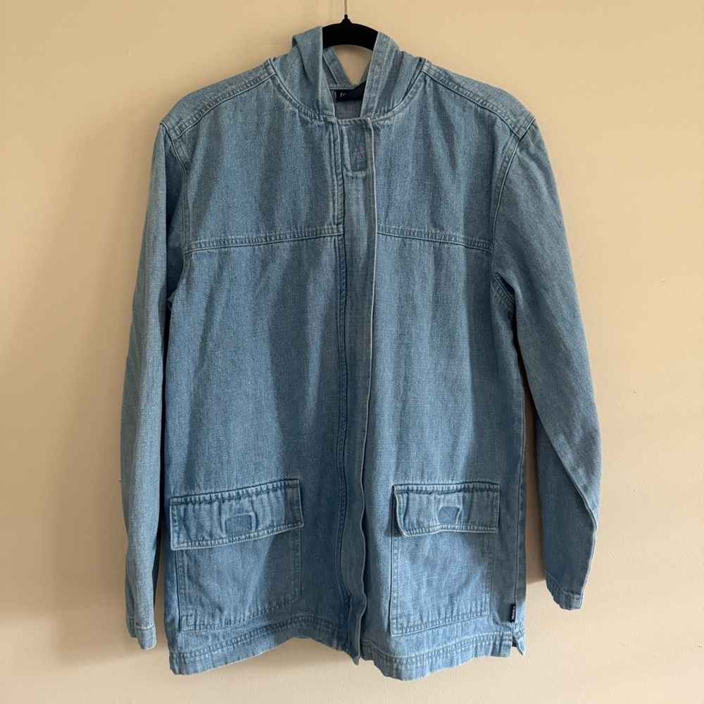 Vintage Blassport Light Wash Denim Hooded Cotton Barn Jacket 
Size Medium
